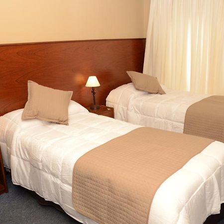 Hotel Leoncia Колония дел Сакременто Екстериор снимка