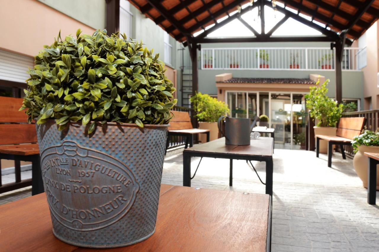 Hotel Leoncia Колония дел Сакременто Екстериор снимка
