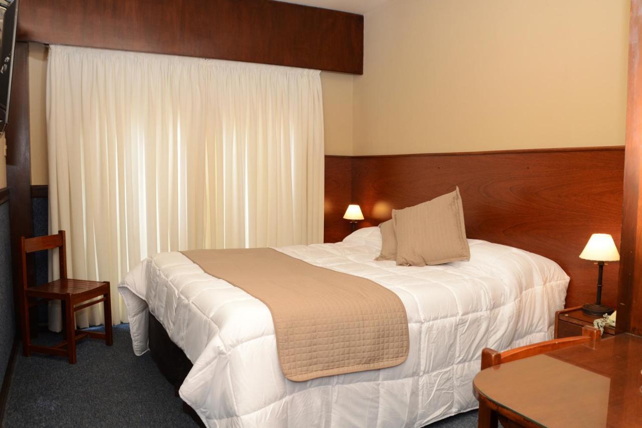Hotel Leoncia Колония дел Сакременто Екстериор снимка
